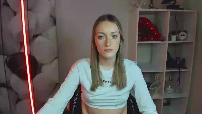 EvelynBlond webcam model stream image