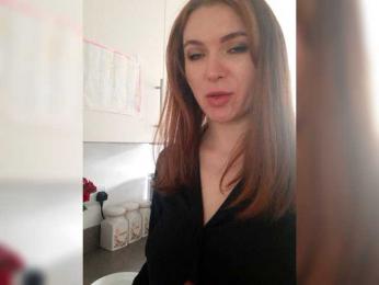 RoyalAngel webcam model stream image