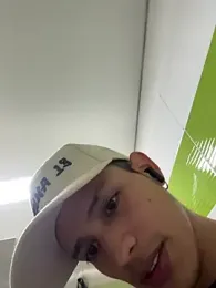 HarryGaze webcam model stream image