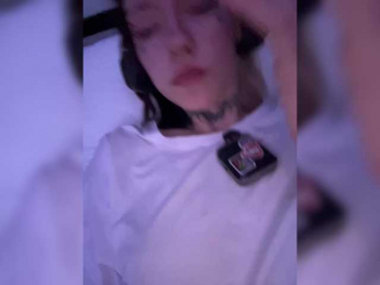 Molly-and-Ewa webcam bongacams model stream image