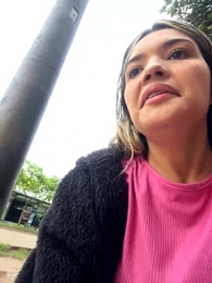 Sarita-candy webcam model stream image