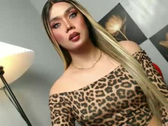 lovers_moon22 webcam model stream image