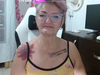 bety-cum2 webcam model stream image