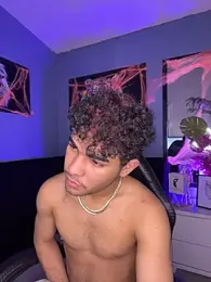 LucasCarterr_ webcam model stream image