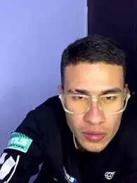 Latin_Paisa_Boy webcam model stream image