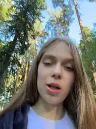 CutieShy webcam model stream image