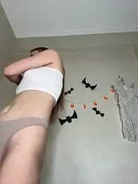 NickiLike webcam model stream image