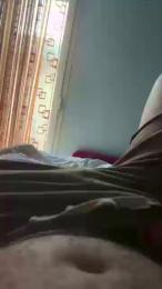 Gutipetit webcam model stream image