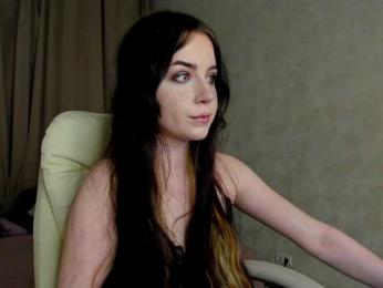 Coldbby webcam bongacams model stream image