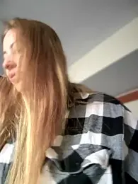 AlisaWhite webcam model stream image