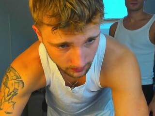Belami Red webcam model stream image