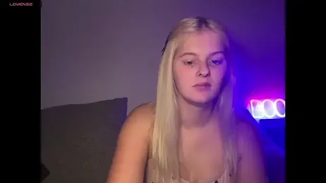 Allylove03 webcam model stream image