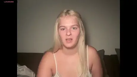 Allylove03 webcam model stream image