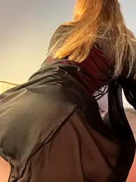 curchez_ webcam model stream image