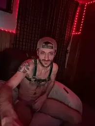 HarmoniousPhantasm3 webcam model stream image