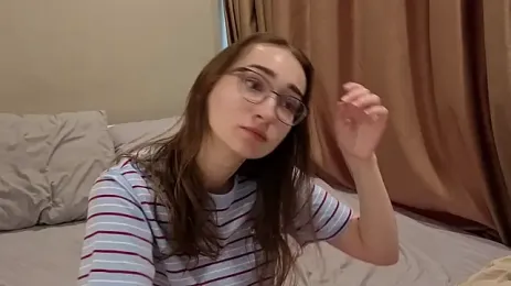PollyBeev webcam model stream image