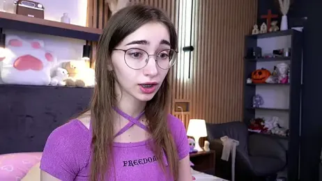 PollyBeev webcam model stream image