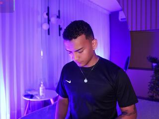 Rafael Leonn webcam model stream image