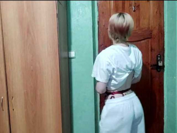 AveryFleurent webcam model stream image