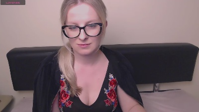 VanillaX_ webcam model stream image