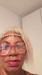 Tetasricas56 webcam model stream image