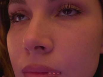 Akaruii webcam model stream image
