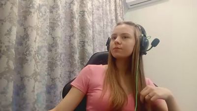 NinfaMowers webcam model stream image
