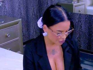 lovetoplay00 webcam model stream image