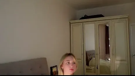 blondy_room webcam stripchat model stream image