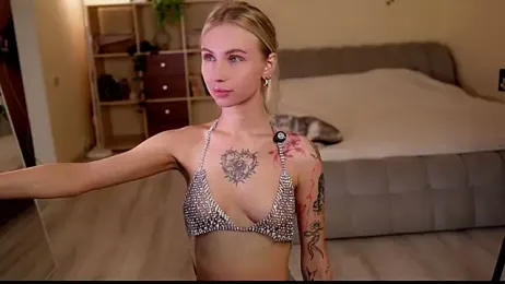 blondy_room webcam model stream image