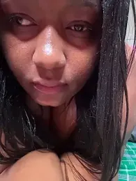 m_yummyshish webcam model stream image