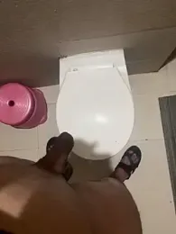 your_playboy_00 webcam model stream image