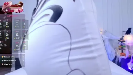 SophieAnn webcam stripchat model stream image