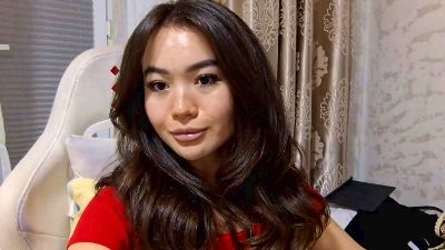 AzzieSaindon webcam model stream image