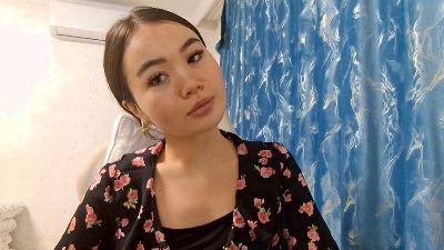 AzzieSaindon webcam model stream image