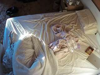 voyeurcam-julmodels-whitebed-3 webcam model stream image