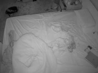 voyeurcam-julmodels-whitebed-3 webcam model stream image