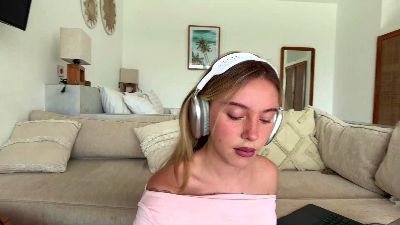 SelinaDelarge webcam cam4 model stream image