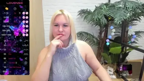 YolandaKiss webcam model stream image