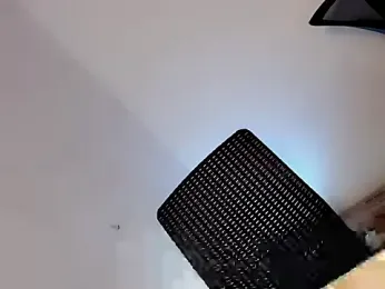 your_hottest_kim webcam model stream image