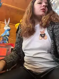 DaisyVibesss webcam model stream image