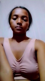 Elisah7 webcam model stream image