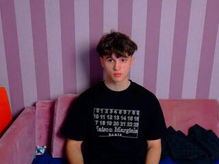 Armand Bubka webcam model stream image