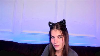 Adrialii webcam model stream image