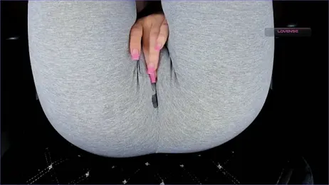 Cameltoe_squirt_inPants webcam model stream image