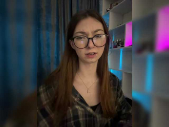 ShyAlya webcam model stream image