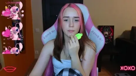 Sweet_frosti webcam stripchat model stream image