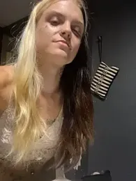 ittybittymeryssa webcam model stream image