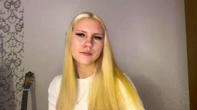 LanaMetellus webcam model stream image