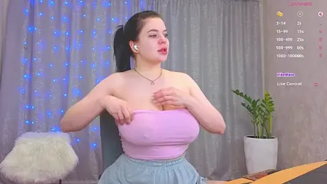 LovlyBambi webcam model stream image